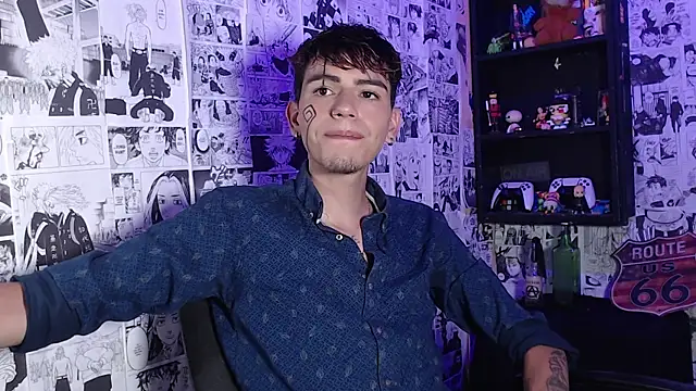 Snapshot of Mickey_Magic chatting on 09-09-25, 04:00 Mickey Magic online show from 09-09-25, 04:00