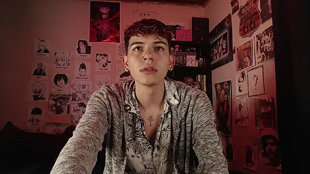 Snapshot of Mickey_Magic chatting on 03-20-25, 05:57 Mickey Magic online show from 03-20-25, 05:57