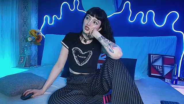 JeanneSabatier online show from 04-03-26, 07:42