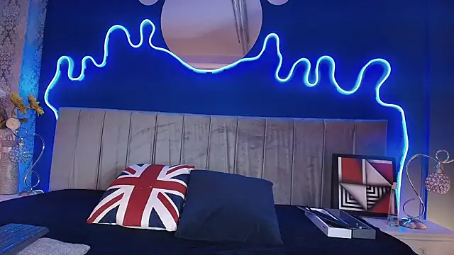 JeanneSabatier online show from 03-05-26, 07:54