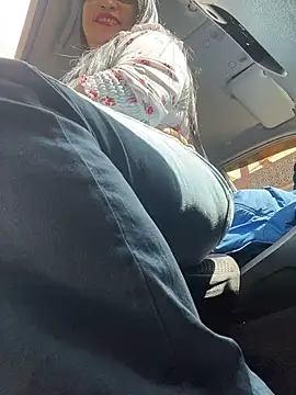 Miia Jazmin online show from 11-12-25, 04:11