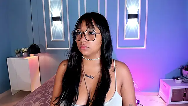 Snapshot of isabella_zc chatting on 06-12-26, 11:41 isabella zc online show from 06-12-26, 11:41
