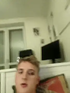 Snapshot of Jacobs19 chatting on 12-14-25, 11:43 Jacobs19 online show from 12-14-25, 11:43