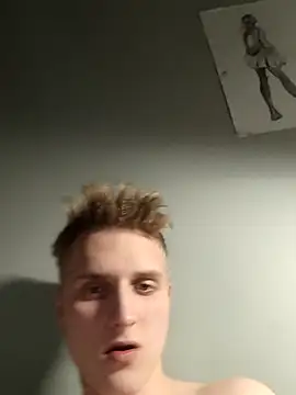 Snapshot of Jacobs19 chatting on 02-12-26, 01:16 Jacobs19 online show from 02-12-26, 01:16