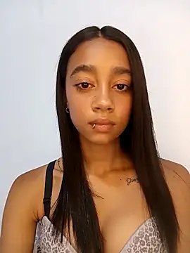Zoe Sweett18 online show from 05-04-26, 06:33