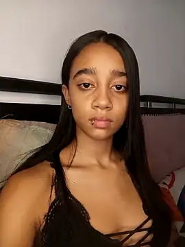 Zoe Sweett18 online show from 04-04-26, 06:47