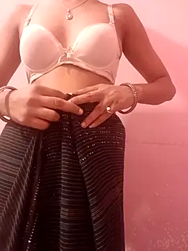 Miss Cuteness online show from 03-22-25, 09:45