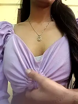 Miss Cuteness online show from 02-22-25, 09:45