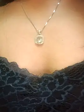 Miss Cuteness online show from 02-24-25, 08:38