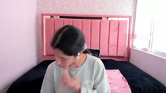 Connie Bell online show from 12-20-25, 07:39