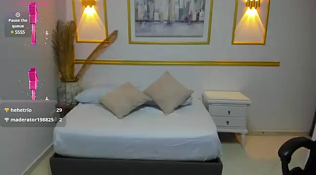 Snapshot of yesenia25_x chatting on 01-31-25, 01:01 yesenia25 x online show from 01-31-25, 01:01