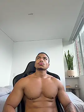 Snapshot of XavierColeman chatting on 06-03-26, 07:07 XavierColeman online show from 06-03-26, 07:07