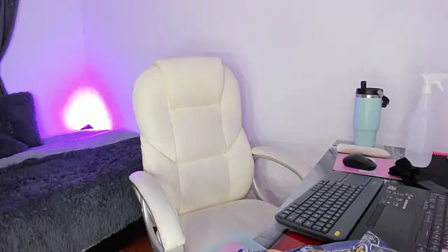 ashanty b5 online show from 10-23-25, 03:05