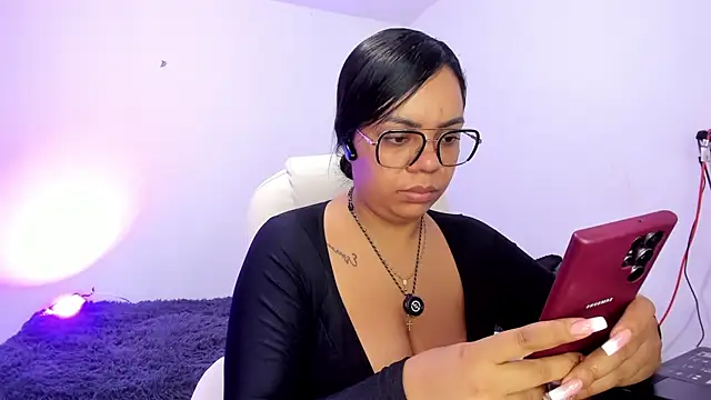 Snapshot of ashanty_b5 chatting on 03-19-26, 02:55 ashanty b5 online show from 03-19-26, 02:55