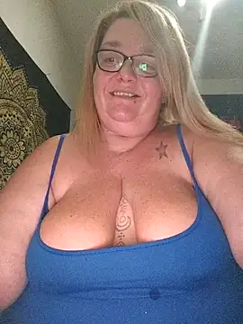 diosacurvy1984 online show from 11-18-25, 11:15