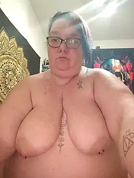 diosacurvy1984 online show from 03-16-26, 10:01