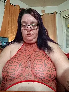 diosacurvy1984 online show from 02-25-26, 10:04