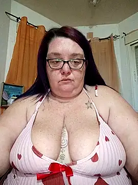 diosacurvy1984 online show from 02-20-26, 07:43