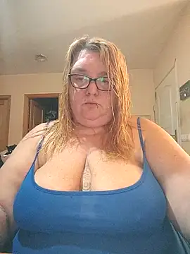 diosacurvy1984 online show from 11-28-25, 08:47