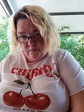 diosacurvy1984 online show from 07-07-26, 10:08