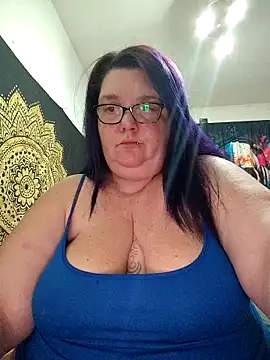 diosacurvy1984 online show from 03-05-26, 10:37