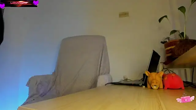 VioletParkker online show from 06-17-26, 02:22