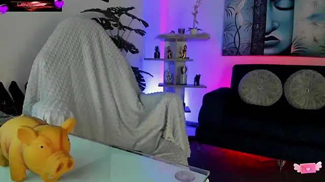 Snapshot of VioletParkker chatting on 09-22-25, 11:27 VioletParkker online show from 09-22-25, 11:27