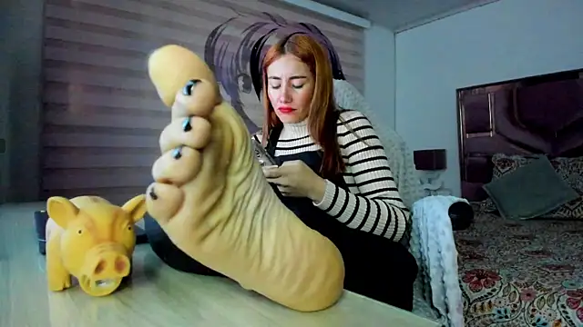 Snapshot of VioletParkker chatting on 09-26-25, 11:50 VioletParkker online show from 09-26-25, 11:50