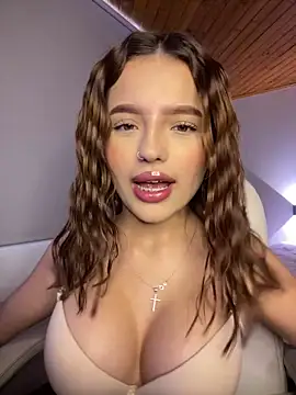 Sofia18 pinkk online show from 09-29-25, 08:47