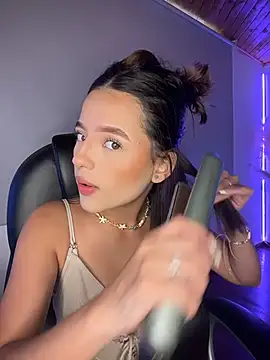 Sofia18 pinkk online show from 03-26-26, 09:13