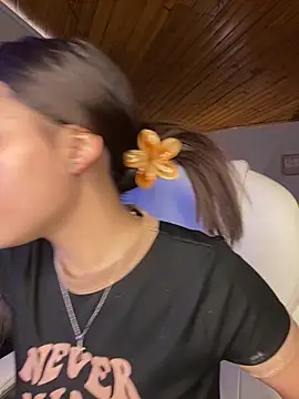 Sofia18 pinkk online show from 12-16-25, 09:41