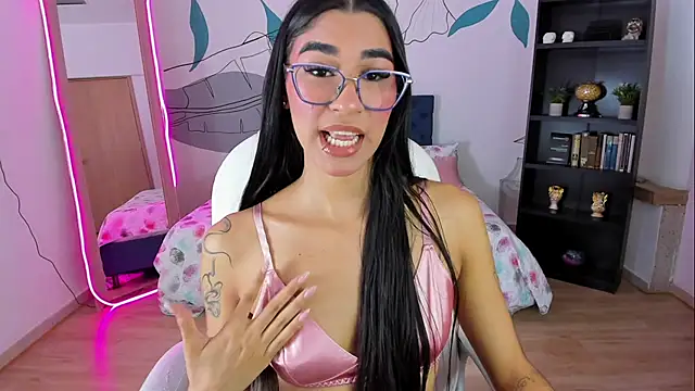 Dana Paula online show from 12-16-25, 11:25