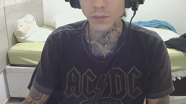 Snapshot of smokingink chatting on 05-14-26, 08:39 smokingink online show from 05-14-26, 08:39