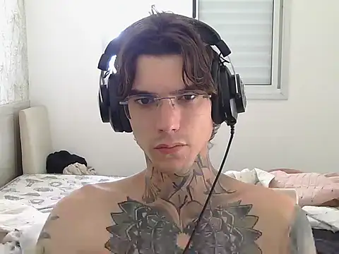 Snapshot of smokingink chatting on 04-20-26, 07:04 smokingink online show from 04-20-26, 07:04
