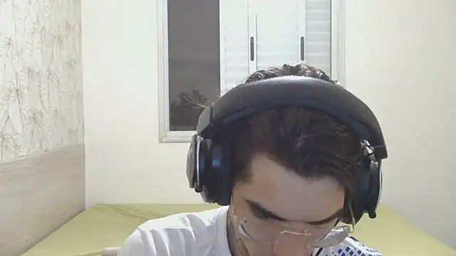 Snapshot of smokingink chatting on 06-15-26, 11:59 smokingink online show from 06-15-26, 11:59