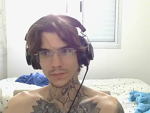 Snapshot of smokingink chatting on 04-26-26, 09:39 smokingink online show from 04-26-26, 09:39