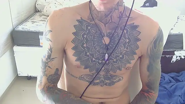 Snapshot of smokingink chatting on 05-09-26, 06:33 smokingink online show from 05-09-26, 06:33