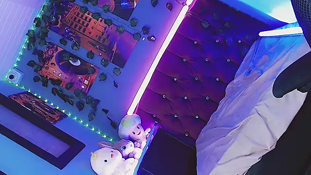 Arlet Zenere online show from 02-08-25, 09:13