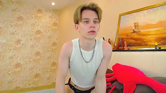 Snapshot of _Lonely_wolf_Love_ chatting on 02-23-25, 09:00 Lonely wolf Love online show from 02-23-25, 09:00