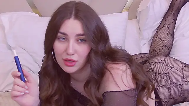 KiraBarlows online show from 02-22-25, 01:44