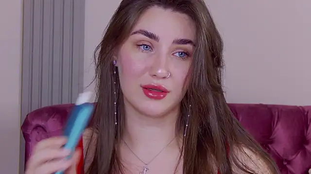 KiraBarlows online show from 11-11-25, 08:25