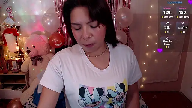 Snapshot of cute_bunny95 chatting on 10-06-25, 12:50 cute bunny95 online show from 10-06-25, 12:50