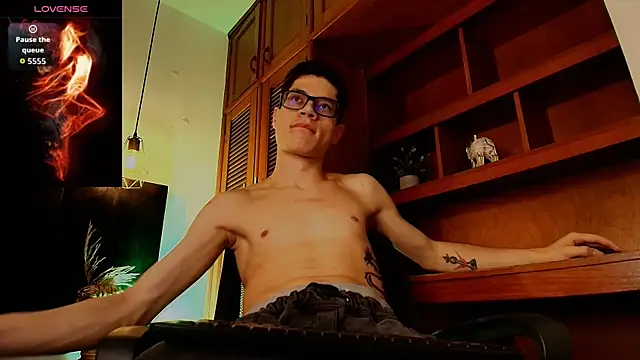 wolfandsky online show from 10-04-25, 11:45