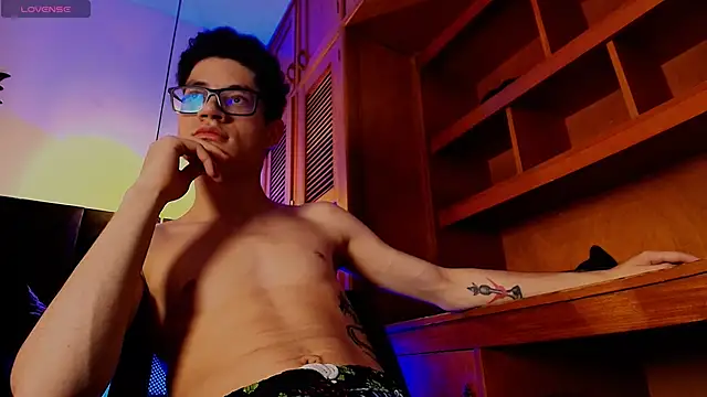 wolfandsky online show from 11-03-25, 01:15