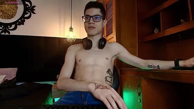 wolfandsky online show from 04-15-26, 11:05