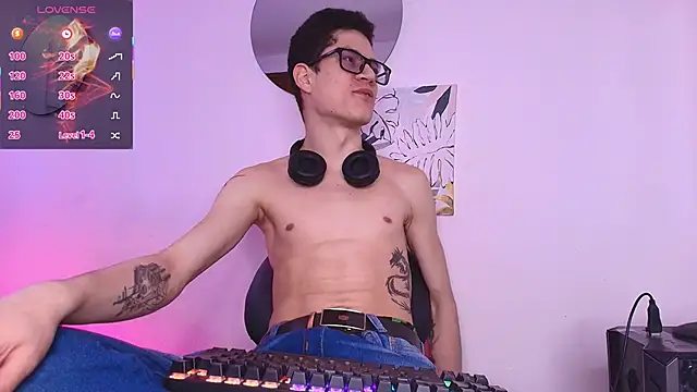 wolfandsky online show from 03-04-26, 11:51