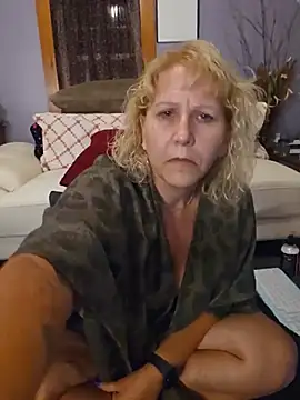 Snapshot of Badgirlpr2 chatting on 07-19-26, 07:50 Badgirlpr2 online show from 07-19-26, 07:50