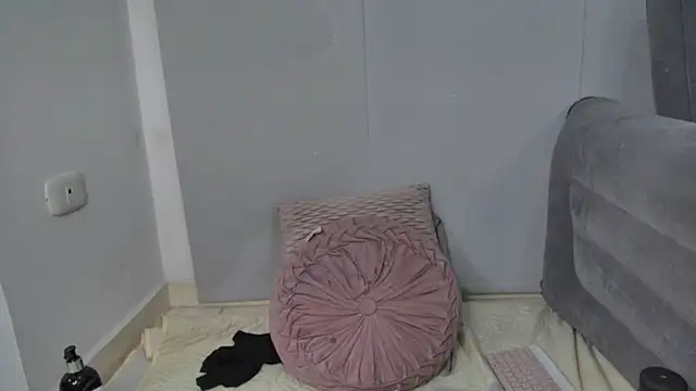 AmandaBrooks 18 online show from 04-09-26, 06:19