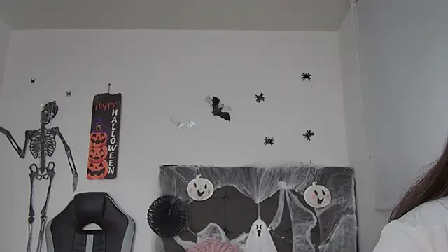 AmandaBrooks 18 online show from 10-22-25, 01:05