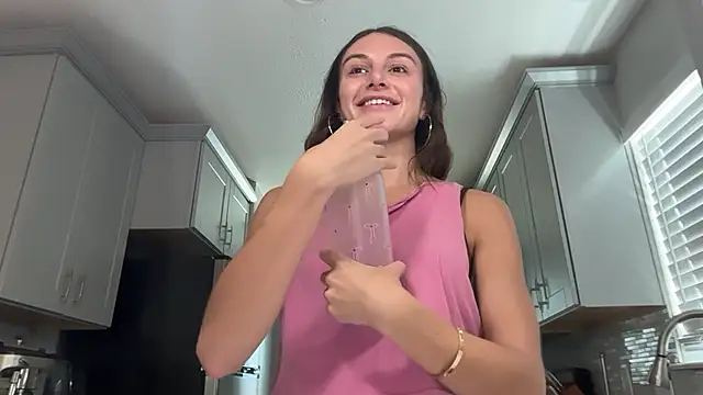 Snapshot of graciesmith27 chatting on 06-18-26, 07:52 graciesmith27 online show from 06-18-26, 07:52